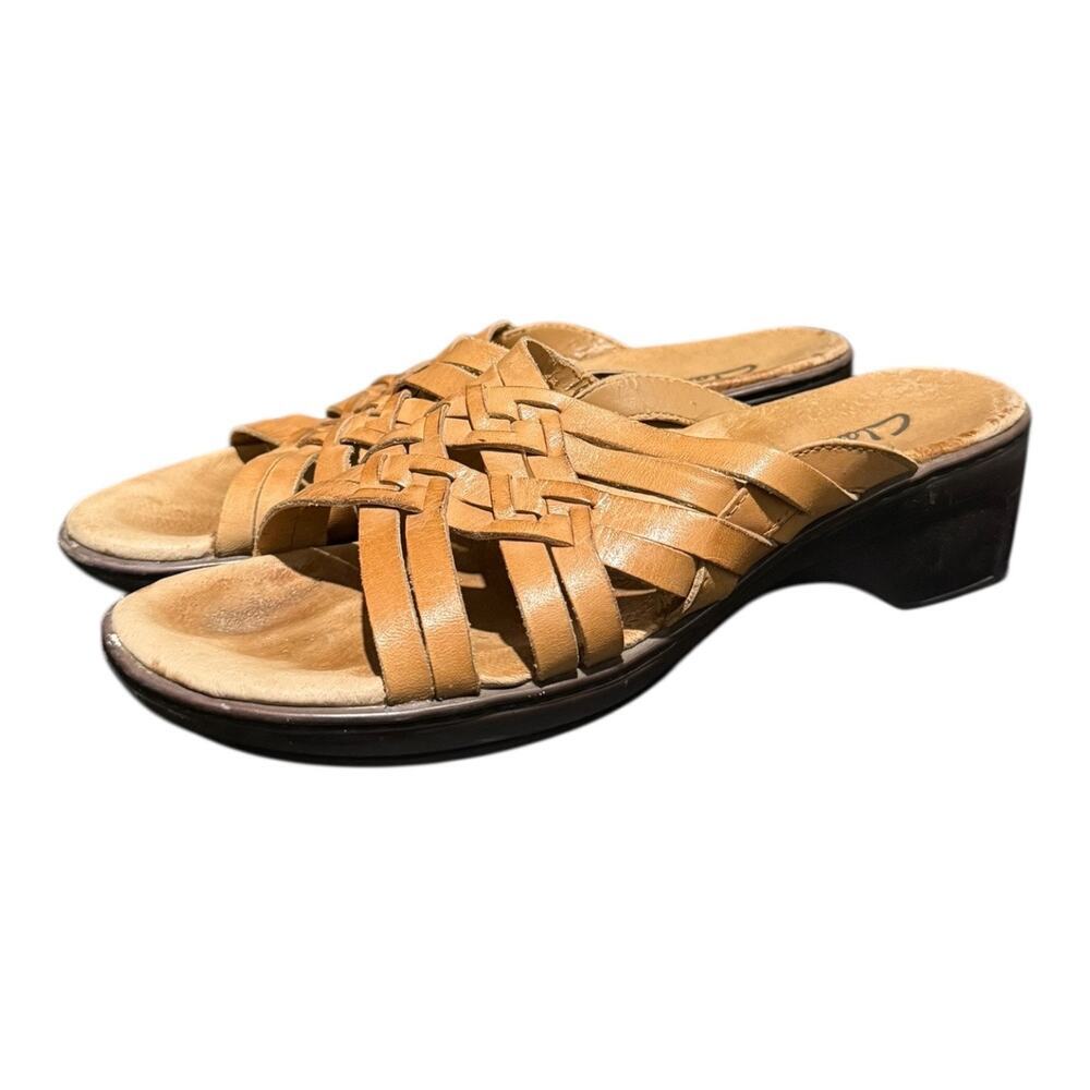 Clarks Summer Sandals Women's Size US 10M Brown Leather Weave Cross Foot Slip On